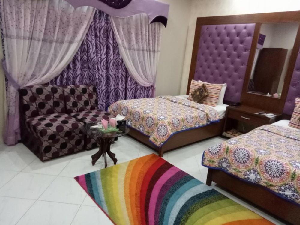 Deluxe Queen Room