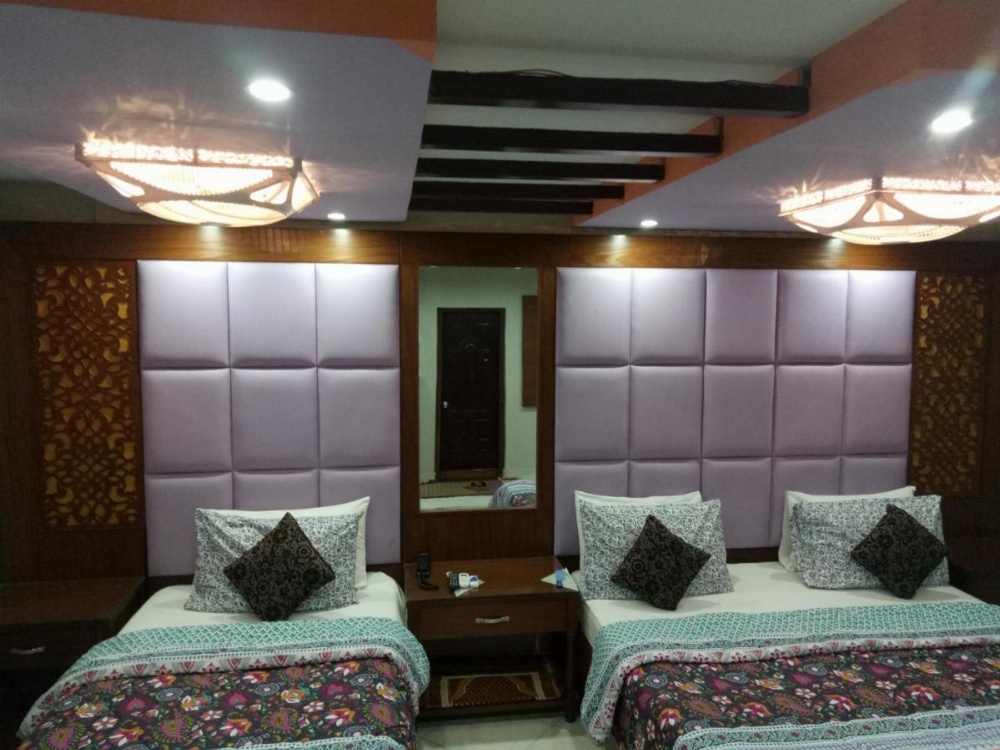 Room image 2
